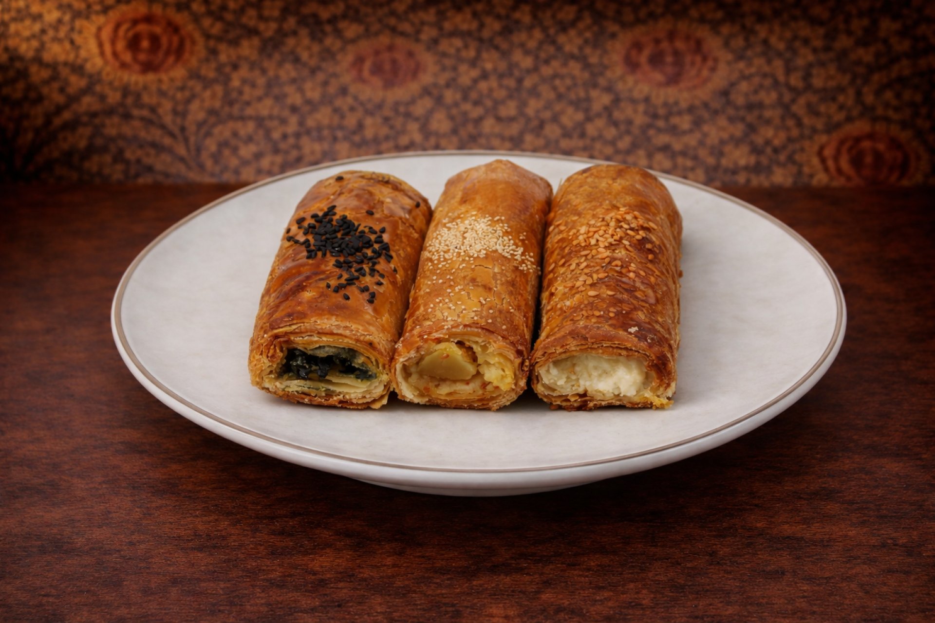 Peynirli Ev Böreği - Börekler